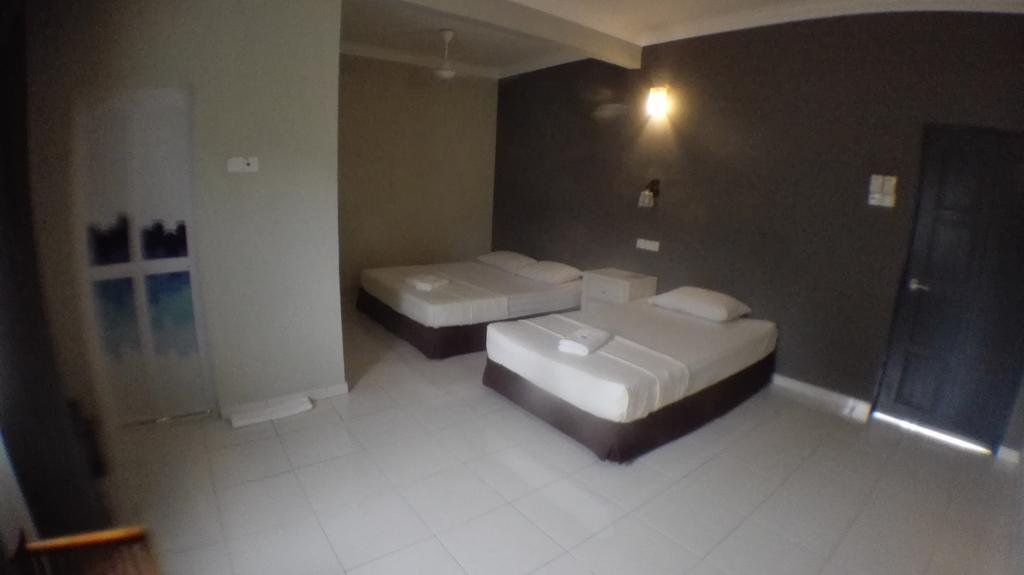 Tebing Guest House Taman Negara Malaysia كُوالا تاهان المظهر الخارجي الصورة