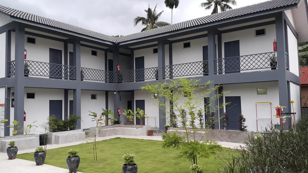 Tebing Guest House Taman Negara Malaysia كُوالا تاهان المظهر الخارجي الصورة